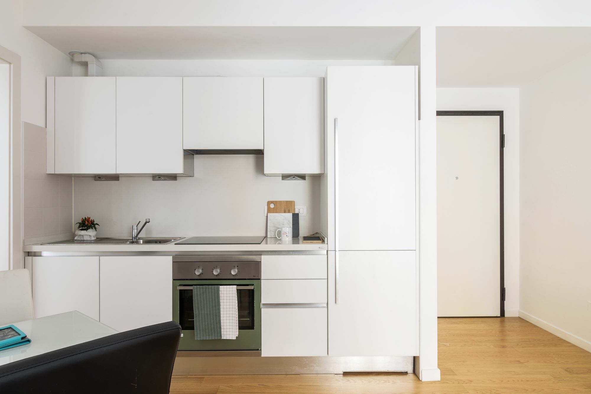 Апартаменти Joivy Sunny 1-Bed Flat With Balcony Мілан Екстер'єр фото